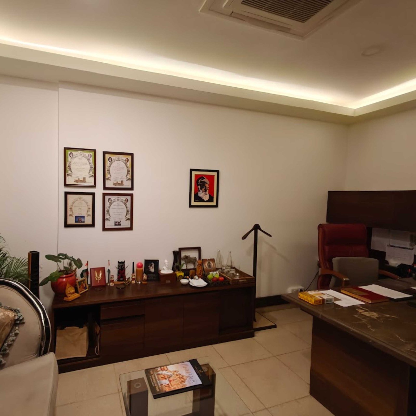 Untitled (2560 x 2560 px)